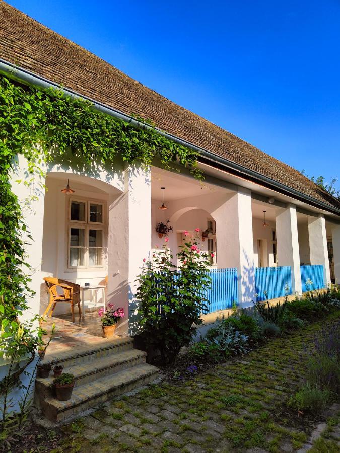Bed and Breakfast Ethno&Coffee House Tulip Glozan Exteriér fotografie