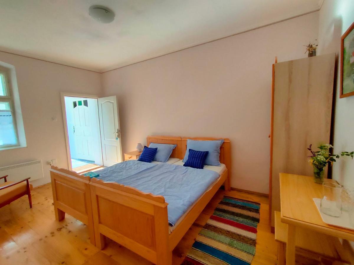 Bed and Breakfast Ethno&Coffee House Tulip Glozan Exteriér fotografie