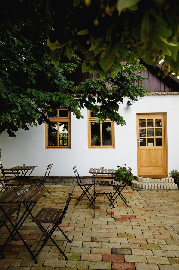 Bed and Breakfast Ethno&Coffee House Tulip Glozan Exteriér fotografie